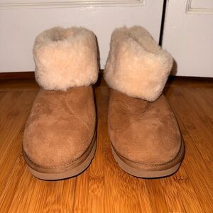 UGG CLASSIC MINI FLUFF CHESTNUT WATER RESISTANT BOOT